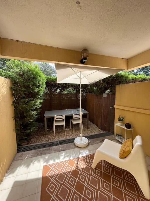 Studio Bord De Mer Boulouris A Saint Raphael Exterior foto